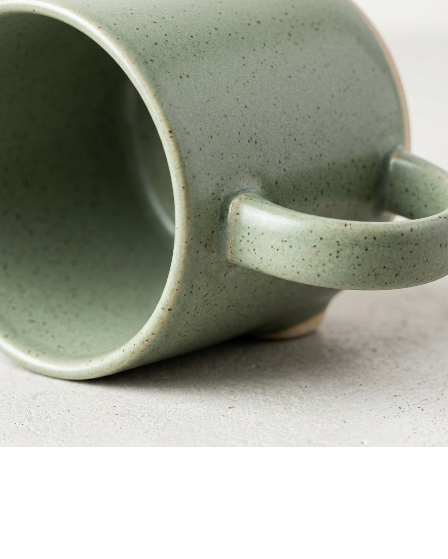 Kvxn Speckled Ceramic Mug 360 ml Sage - Detail view
